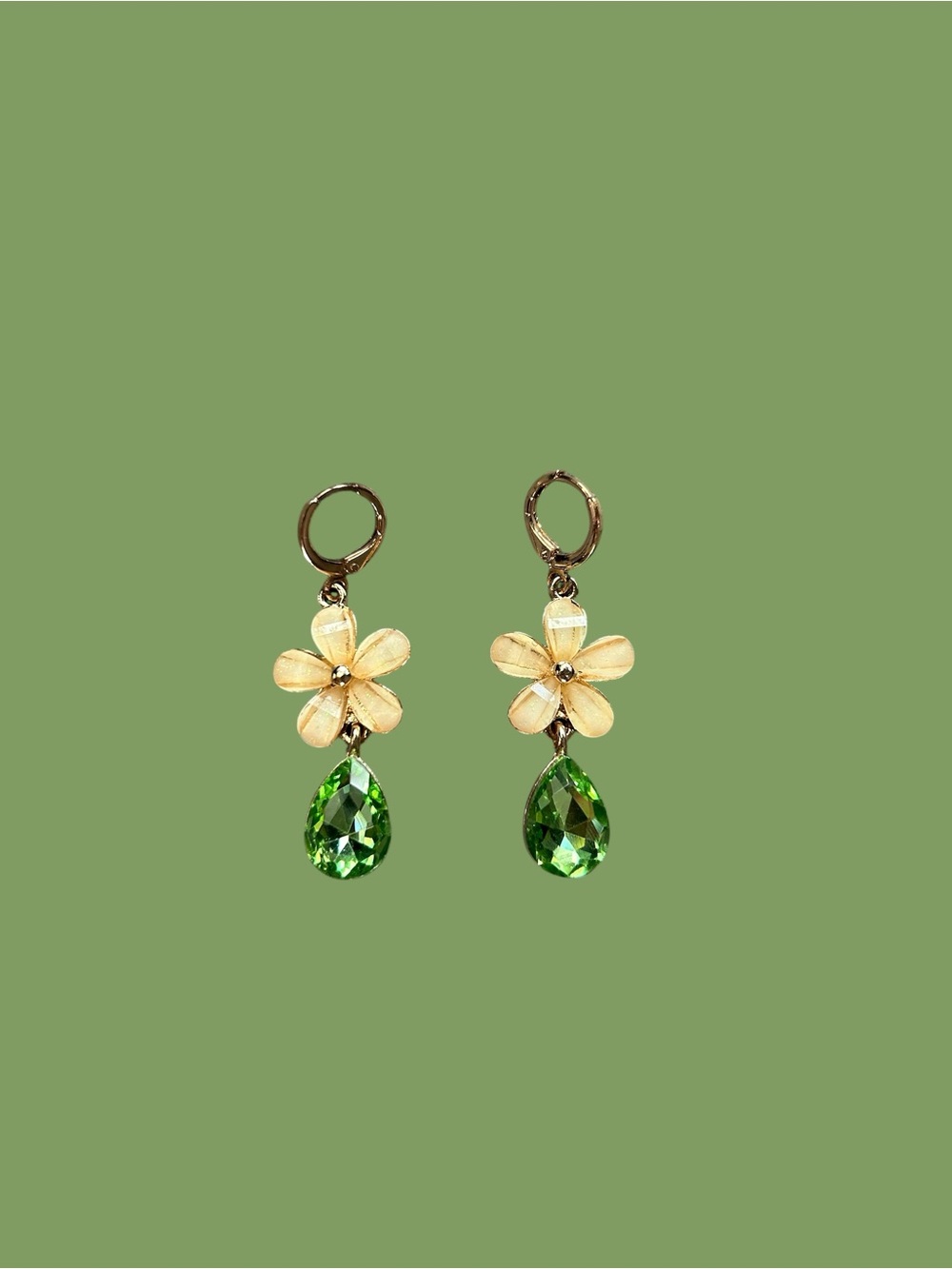Gold Floral  & Green Teardrop Drop Earrings NWT 18K Gold Plated